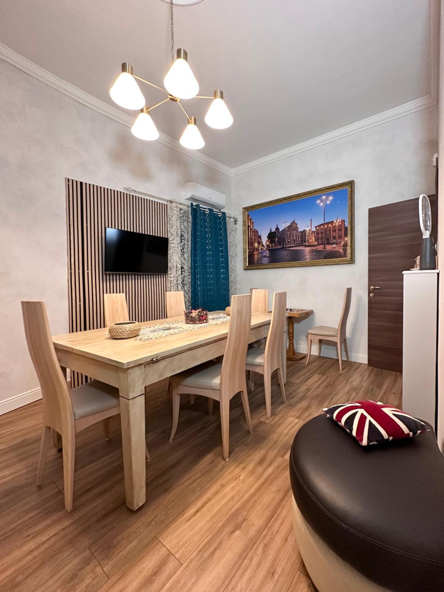 Al Borgo Apartment Catania Bagian luar foto